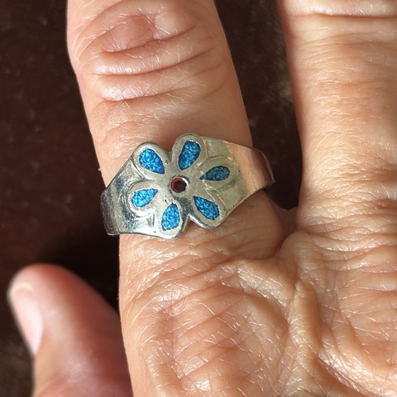 Sterling Turquoise Chips Flower Ring size 8 3/4” NOT Stamped. - Picture 3 of 9